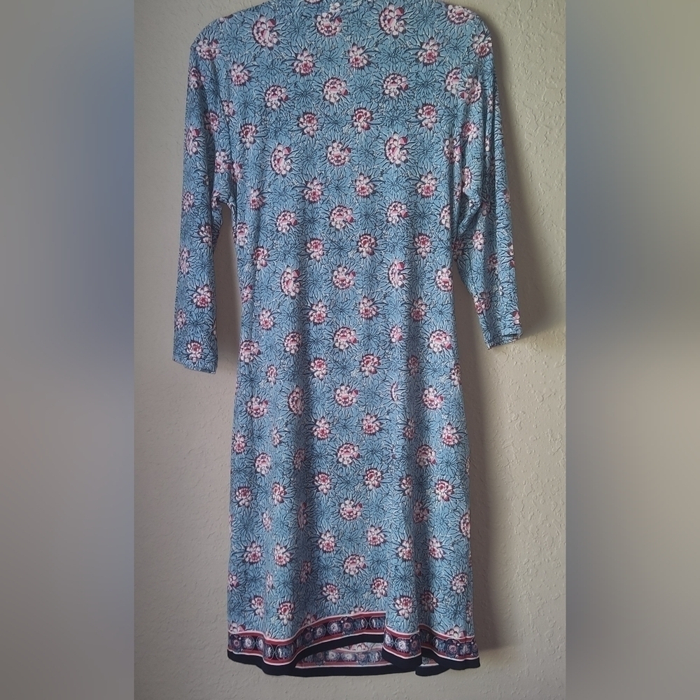Max Studio Knee Length Wrap Blue Floral Dress Size XL - Picture 3 of 9
